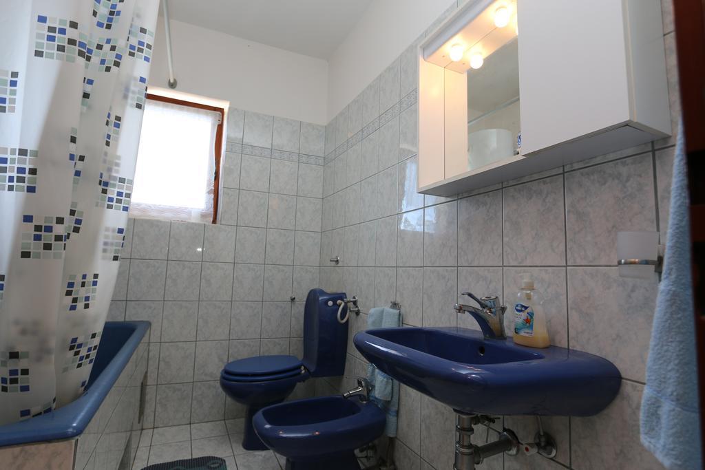 Apartment Josip Risika Buitenkant foto
